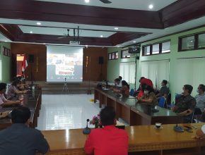 BADAN RISET DAN INOVASI DAERAH MENGIKUTI PENGARAHAN GUBERNUR BALI SECARA VIRTUAL