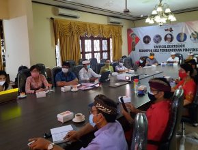 RAPAT KONSOLIDASI PELAKSANAAN SENSUS SEMESTA BALI BERBASIS DESA ADAT TAHUN 2021
