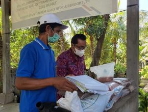 TIM BaRI MELAKSANAKAN VERIFIKASI LAPANGAN KEPADA CALON DESA BERINOVASI TAHUN 2021 DI DUSUN SANIH, DESA BUKTI, KECAMATAN KUBUTAMBAHAN, KABUPATEN BULELENG