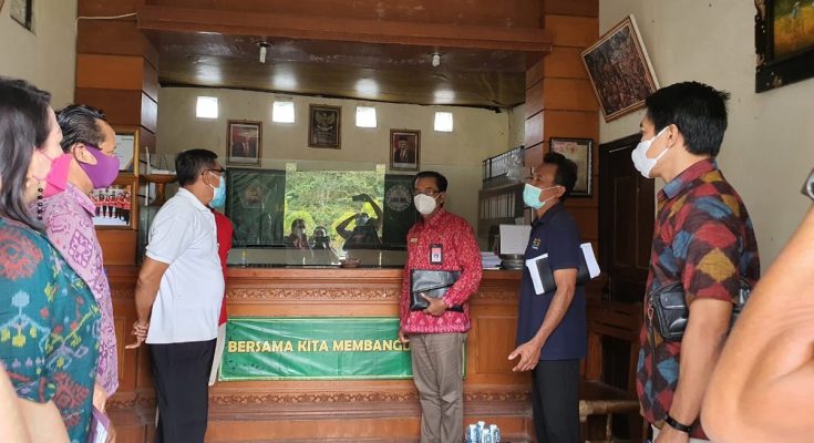MONEV DAN PEMBINAAN TIM PEMBINA PROGRAM DESA BERINOVASI PROVINASI BALI BULAN I PADA BUMDESA SARWADA AMERTA