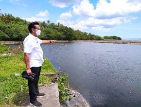 PENINJAUAN PRODUKSI GARAM TRADISIONAL DI DESA KELATING, KECAMATAN KERAMBITAN, TABANAN